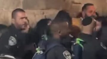 اعتداءات إسرائيلية على المسيحيين في كنيسة القيامة بالقدس خلال احتفالات سبت النور