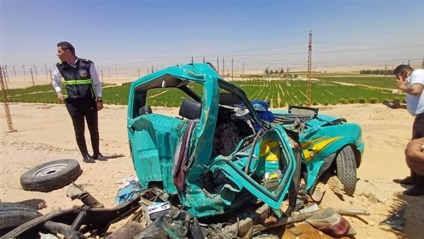 سيارات البيك أب تحصد أرواح 8 طلاب.. ورحلة المحافظ لإحلالها بـ ميكروباصات | القصة الكاملة سيارات البيك أب تحصد أرواح 8 طلاب.. ورحلة المحافظ لإحلالها بـ ميكروباصات | القصة الكاملة