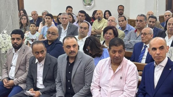 كنيسة السيدة العذراء بشبرا تحتفل بعيد القيامة المجيد | شاهد كنيسة السيدة العذراء بشبرا تحتفل بعيد القيامة المجيد | شاهد