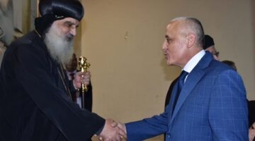 نسيج واحد عيد واحد.. محافظ الأقصر يزور الكنائس لتهنئة الأقباط بعيد القيامة المجيد