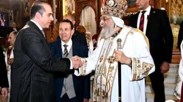 وزير الشؤون النيابية يحضر قداس عيد القيامة المجيد بالكاتدرائية المرقسية بالعباسية