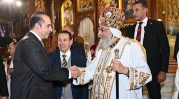 وزير الشئون النيابية يحضر قداس عيد القيامة المجيد بالكاتدرائية المرقسية بالعباسية