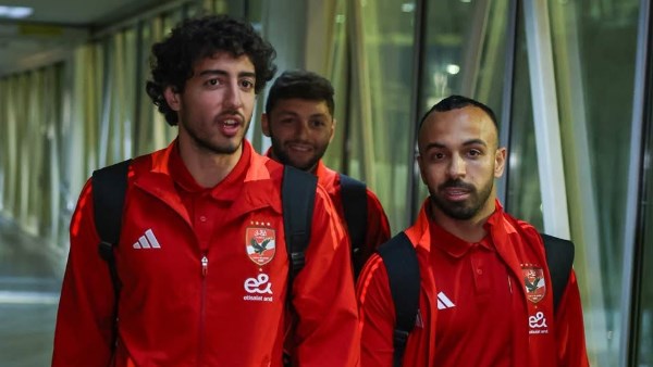 بعثة الأهلي تغادر جنوب إفريقيا للعودة إلى القاهرة بعد التعادل أمام صن داونز بعثة الأهلي تغادر جنوب إفريقيا للعودة إلى القاهرة بعد التعادل أمام صن داونز