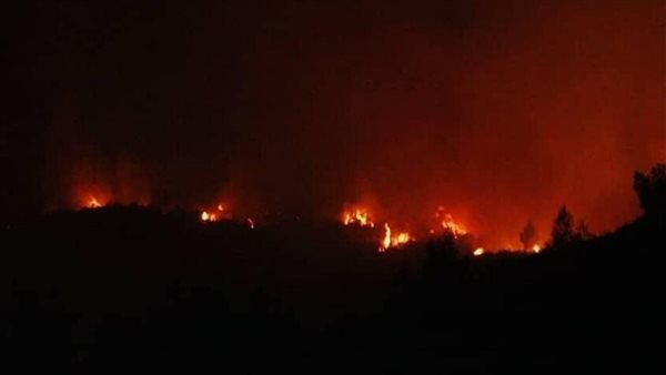 اندلاع حرائق ضخمة في مدينة مصياف بريف حماة بسوريا اندلاع حرائق ضخمة في مدينة مصياف بريف حماة بسوريا