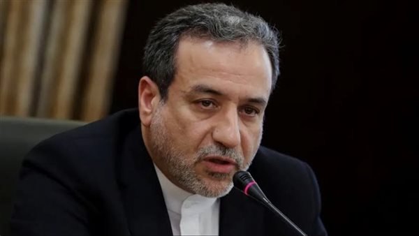 إيران: المحادثات الفنية مع أمريكا ستعقد في عُمان الأربعاء المقبل إيران: المحادثات الفنية مع أمريكا ستعقد في عُمان الأربعاء المقبل