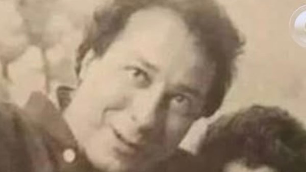 في ذكرى رحيله .. صور نادرة لـ صلاح السعدني مع نجله أحمد |شاهد في ذكرى رحيله .. صور نادرة لـ صلاح السعدني مع نجله أحمد |شاهد