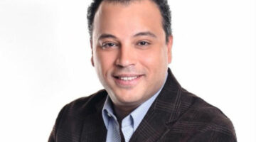 كفاكم إهانة.. تامر عبدالمنعم يدافع عن الصحفيين