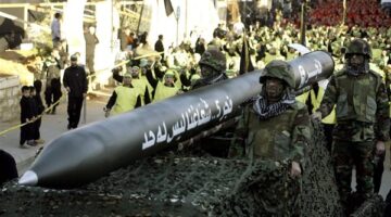 هل تنجح إسرائيل في نزع سلاح حزب الله والمقاومة الفلسطينية؟