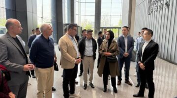 وزير الإسكان يتفقد نظم الإدارة والتشغيل والتسويق بالمناطق المركزية للأعمال