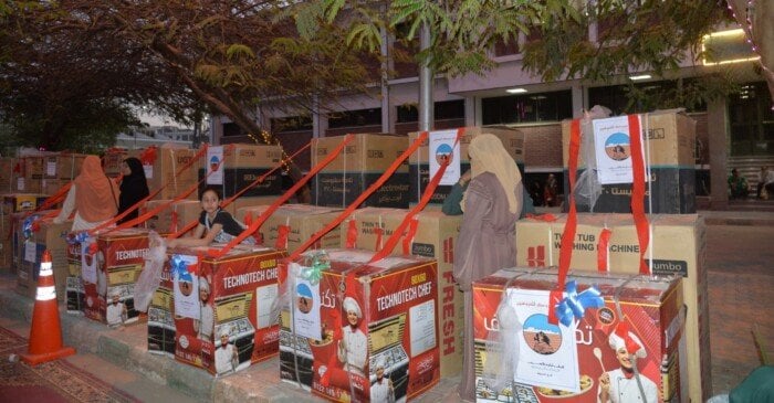 احتفالًا بالعيد القومي.. محافظ أسيوط يوزع 58 جهاز عروسة للمقبلات على الزواج