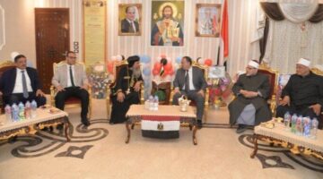 محافظ أسيوط يزور عدد من كنائس المحافظة للتهنئة بعيد القيامة المجيد