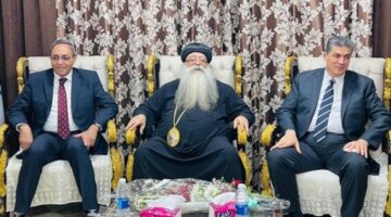 محافظ قنا يقدم التهنئة لأقباط دشنا بمناسبة عيد القيامة المجيد