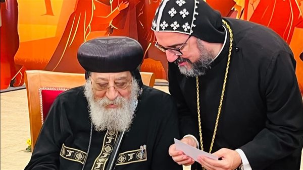 وفد من الكنيسة السريانية يهنئ البابا تواضروس والأنبا رفائيل بعيد القيامة وفد من الكنيسة السريانية يهنئ البابا تواضروس والأنبا رفائيل بعيد القيامة