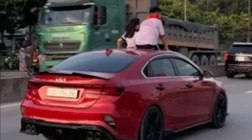 الأمن يكشف ملابسات فيديو جلوس طفل أعلى سقف سيارة خلال سيرها بالجيزة