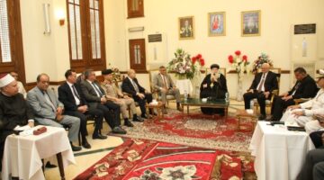 محافظ الجيزة يزور مقر مطرانية شمال الجيزة للتهنئة بعيد القيامة المجيد