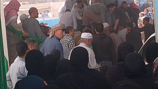 مصرع طالبة بالصف الثاني الإعدادي صدمتها سيارة بطريق الجناين بالسويس مصرع طالبة بالصف الثاني الإعدادي صدمتها سيارة بطريق الجناين بالسويس