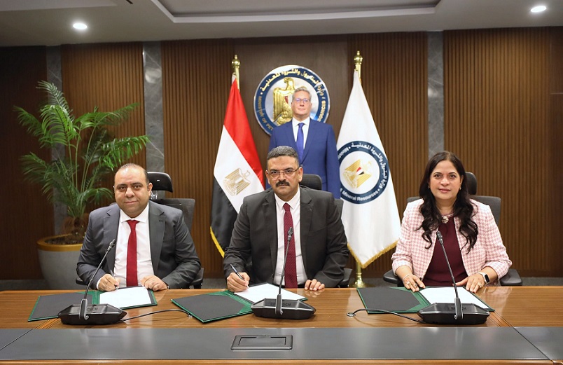 أنجلو جولد توقع اتفاقية استغلال الذهب والمعادن في بعض مناطق الصحراء الشرقية أنجلو جولد توقع اتفاقية استغلال الذهب والمعادن في بعض مناطق الصحراء الشرقية