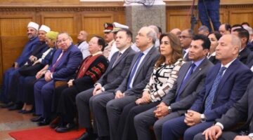 وزير الطيران المدني يشارك الأخوة الأقباط احتفالات عيد القيامة المجيد