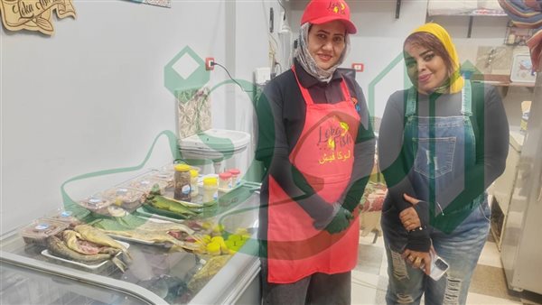 “لأول مرة في أسوان.. شابة تبدع في تحضير الفسيخ البوري ومشروعها يلفت الأنظار”