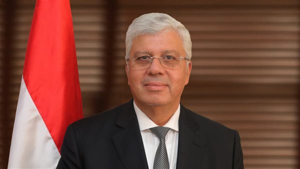 وزير التعليم العالي يوجه برفع درجة الاستعداد في المستشفيات الجامعية وزير التعليم العالي يوجه برفع درجة الاستعداد في المستشفيات الجامعية