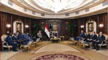 وزير الداخلية يستقبل المفتش العام للشرطة الأوغندية والوفد المرفق له