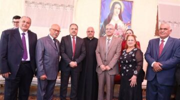 محافظ الشرقية يزور الكنيستين الكاثوليكية والإنجيلية بالزقازيق
