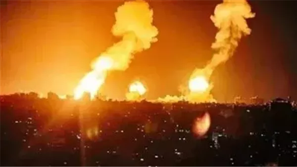 شهيد ومصاب في غارة إسرائيلية استهدفت سيارة بجنوب لبنان شهيد ومصاب في غارة إسرائيلية استهدفت سيارة بجنوب لبنان