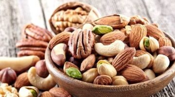 الآثار الجانبية لـ الإفراط في تناول المكسرات