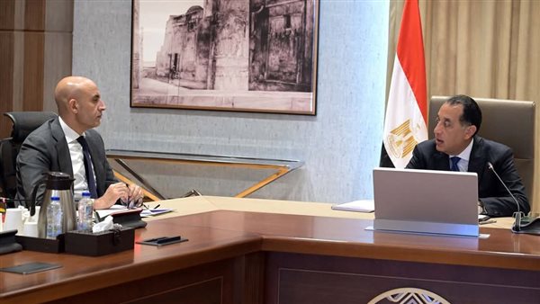 رئيس الوزراء: قطاع التعليم أحد الركائز الأساسية للتنمية البشرية وبناء الإنسان المصري رئيس الوزراء: قطاع التعليم أحد الركائز الأساسية للتنمية البشرية وبناء الإنسان المصري