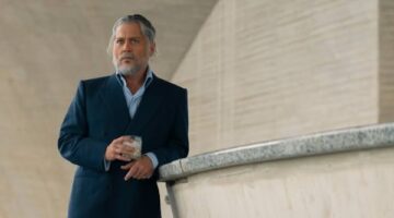 جوني ديب يعود للسينما بفيلمه الجديد Day Drinker.. تعرف على قصته
