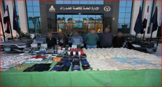 سقوط تشكيل عصابي بحوزتهم مخدرات بـ 420 مليون جنيه في القاهرة سقوط تشكيل عصابي بحوزتهم مخدرات بـ 420 مليون جنيه في القاهرة