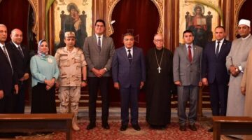 محافظ الدقهلية يقدم التهنئة بعيد القيامة المجيد للأخوة المسيحيين