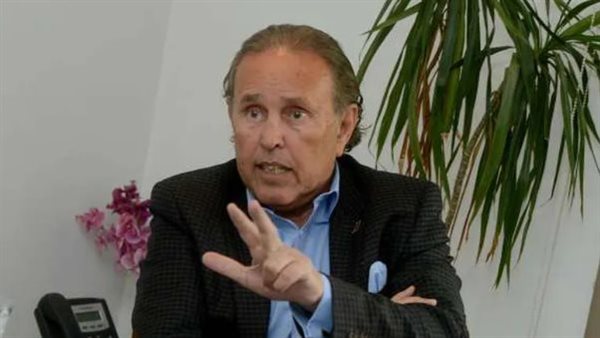 خبير اقتصادي يكشف مكاسب توجيه السيسي بتحصيل ضريبة موحدة على الشركات خبير اقتصادي يكشف مكاسب توجيه السيسي بتحصيل ضريبة موحدة على الشركات