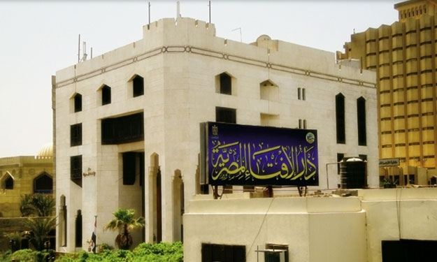 حكم تهنئة غير المسلمين بأعيادهم.. أمين الإفتاء يكشف حكم تهنئة غير المسلمين بأعيادهم.. أمين الإفتاء يكشف