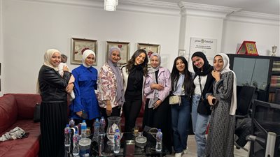 ورشة «صحة المرأة» بقيادة د. داليا غزلان: وعي وتمكين في حملة «أنتي الأهم» ورشة «صحة المرأة» بقيادة د. داليا غزلان: وعي وتمكين في حملة «أنتي الأهم»
