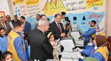 "تعليم الشرقية" تتابع مبادرة "عيون أطفالنا… مستقبلنا" بفاقوس