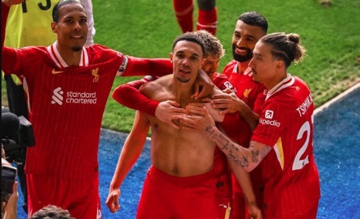 ليفربول يعبر ليستر سيتي بهدف أرنولد ويطيح به من الدوري الإنجليزي «فيديو» ليفربول يعبر ليستر سيتي بهدف أرنولد ويطيح به من الدوري الإنجليزي «فيديو»
