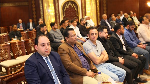 توافد شخصيات عامة وسياسيين وقيادات أمنية لحضور عزاء اللواء أحمد حلمي عزب