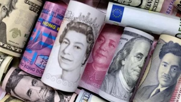 أسعار صرف العملات الأوروبية والآسيوية خلال التعاملات المسائية