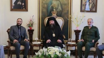 المطران أفرام معلولي يتقبل وفدًا من محافظة حلب بمناسبة عيد الفصح المجيد