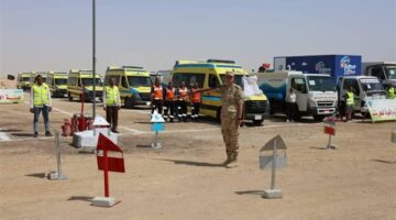 محافظ المنيا يتفقد طابور اصطفاف المعدات والمركبات ويتابع مدى جاهزية معسكر الإيواء