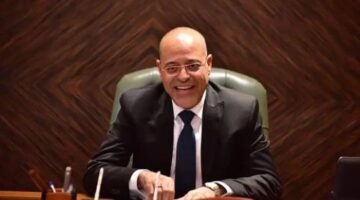 محمد جبران: قانون العمل الجديد هدية عمال مصر في عيدهم