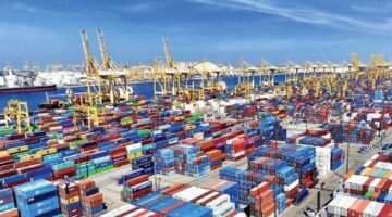 التجارة الخارجية للإمارات ترتفع إلى 1.42 تريليون دولار في 2024.. إليك الأسباب