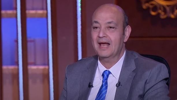ساندوتش فسيخ.. عمرو أديب يرسل لـ زيزو هدية مع إبراهيم فايق ساندوتش فسيخ.. عمرو أديب يرسل لـ زيزو هدية مع إبراهيم فايق