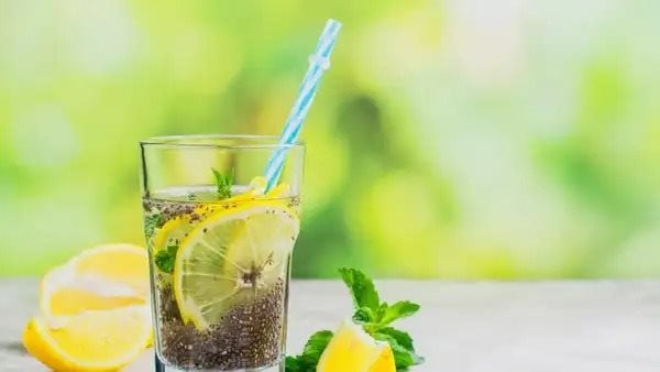 3 مشروبات طبيعية لعلاج الإمساك.. تعرف عليها 3 مشروبات طبيعية لعلاج الإمساك.. تعرف عليها