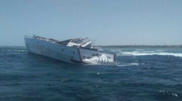 موجز إخباري جنوب سيناء .. إصابة 14 في حادث اصطدام مركب بشعاب مرجانية والمحافظة توضح ..وحملة لنظافة شواطئ دهب