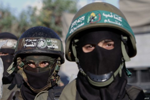 إعلام عبري: صفقة الأسرى لا تزال عالقة والخلافات كبيرة ومهلة أخيرة لحركة “حماس” للرد على المقترح الإسرائيلي إعلام عبري: صفقة الأسرى لا تزال عالقة والخلافات كبيرة ومهلة أخيرة لحركة “حماس” للرد على المقترح الإسرائيلي