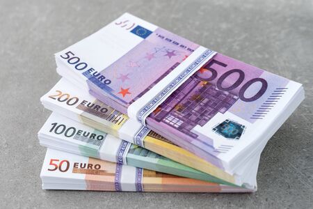 سعر اليورو مقابل الجنيه المصري اليوم الاثنين 21 أبريل 2025| أعلى سعر في NBK