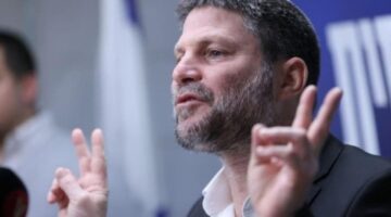 سموتريتش يُشعل الغضب في إسرائيل بتصريحات “استفزازية” عن الأسرى: إعادتهم ليس الهدف الأكثر أهمية بالنسبة لإسرائيل