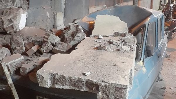 انهيار عقار قديم في الزقازيق دون خسائر بشرية.. وتحرك الأجهزة التنفيذية انهيار عقار قديم في الزقازيق دون خسائر بشرية.. وتحرك الأجهزة التنفيذية
